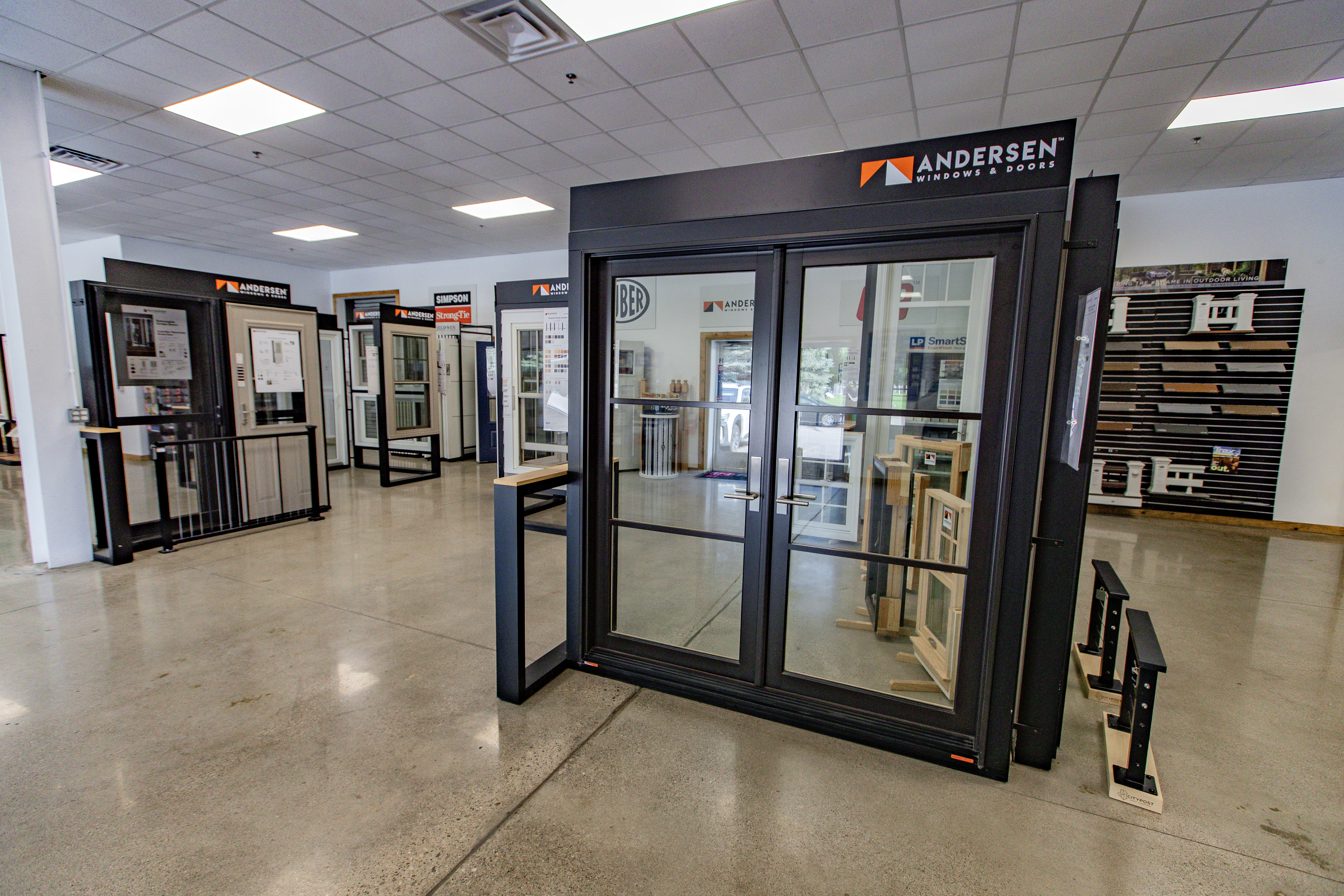 Floor Display at 84 Lumber of Anderson Doors